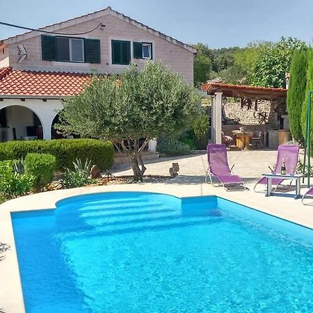 Charming Villa Nika With The Pool Supetar Εξωτερικό φωτογραφία