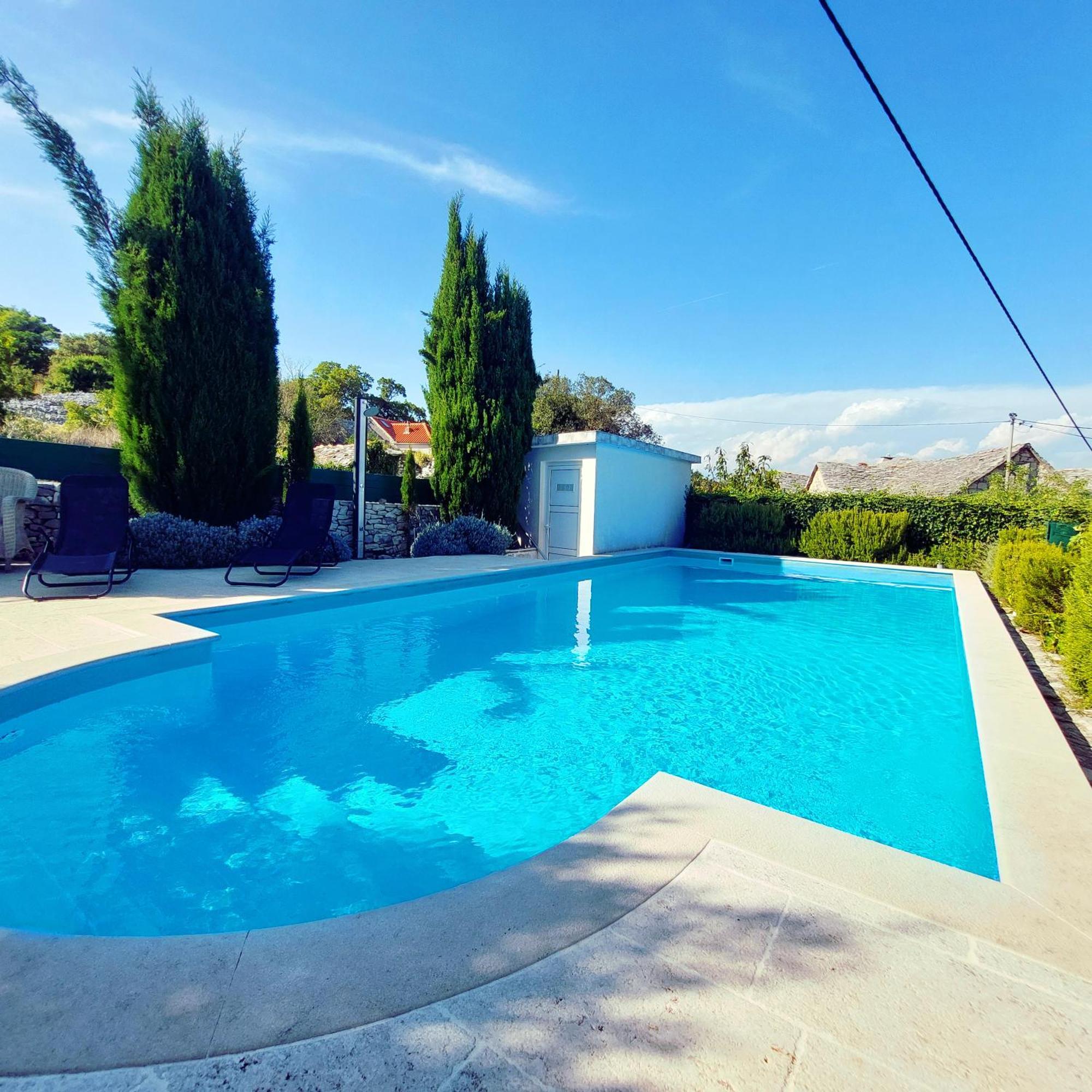 Charming Villa Nika With The Pool Supetar Εξωτερικό φωτογραφία