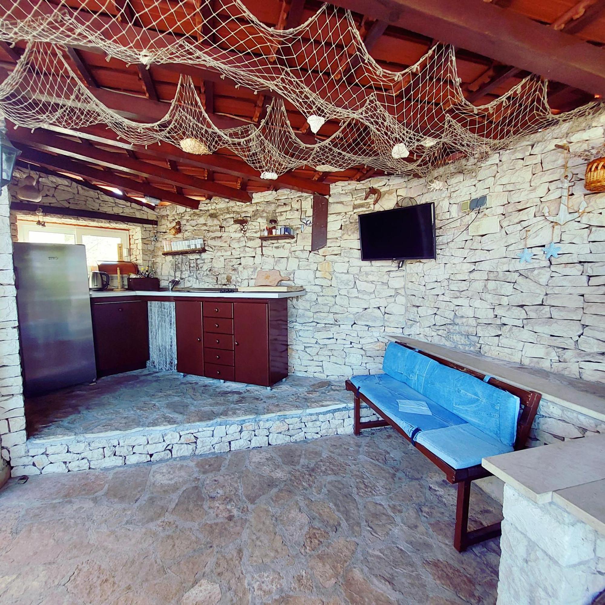 Charming Villa Nika With The Pool Supetar Εξωτερικό φωτογραφία