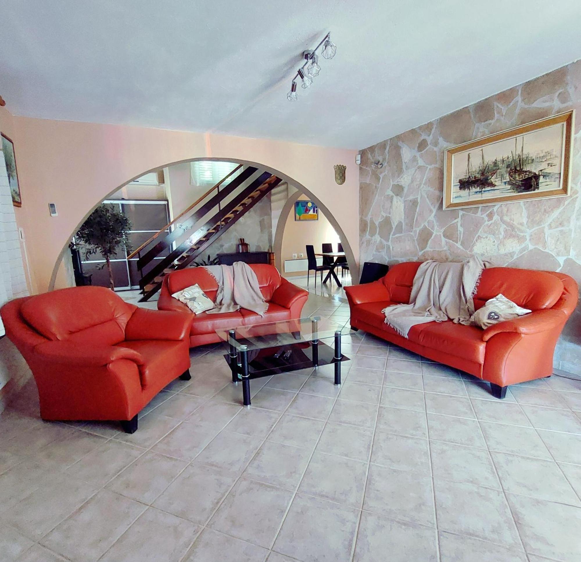 Charming Villa Nika With The Pool Supetar Εξωτερικό φωτογραφία
